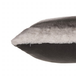Coussin déhoussable  en fourrure Grizzli nuance de gris 45 x 45 cm